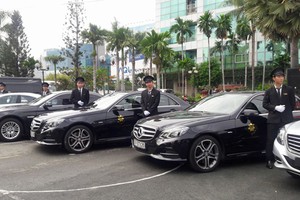Dịch vụ cho thuê xe sang tại TP HCM. Ảnh: Vũ Lê.
