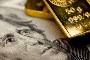 Sáng 19/1, giá vàng lao dốc, USD tự do tăng nhanh