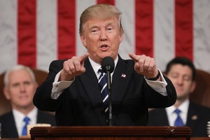 Tổng thống Donald Trump phát biểu trước Quốc hội Mỹ hôm 1/3 (Ảnh: Reuters)