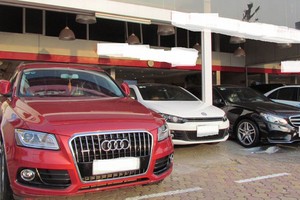 Kl992 VIP Trang Chủ 2026 xe cũ loại đang chật vật vì mức giá chung của thị trường xe hơi giảm, chỉ bộ phận xe giá thấp có doanh số tốt.