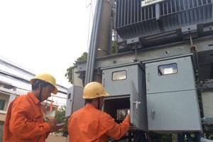 Giá bán lẻ điện bình quân có thể vẫn được điều chỉnh 6 tháng một lần. Ảnh: Hoài Thu