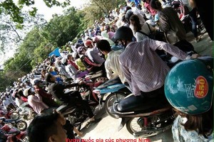 Mạng Trang Chủ KL99Com Số 1 Link Đăng Ký KL999 “nổ tung” với hình ảnh kín đặc người tại các khu du lịch trong dịp nghỉ lễ