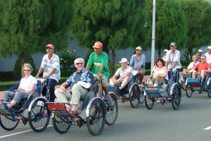 5 tháng đầu năm 2017, Việt Nam đón 5,3 triệu lượt khách quốc tế đến. Ảnh: Crossing Travel.