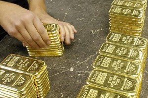 Sáng 27/7, giá vàng trong nước tăng hơn 200.000 đồng/lượng