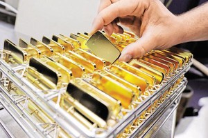 Sáng 18/10, giá vàng trong nước giảm theo giá thế giới
