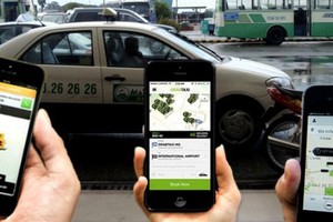 Méo mặt đi Uber, Grab ngày Tết vì giá cước cao ngất