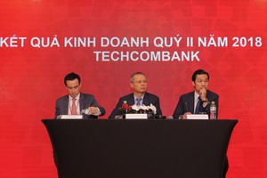 Ban lãnh đạo Techcombank trả lời các câu hỏi tại buổi công bố Kết quả Kl992 VIP Trang Chủ 2026 quý II/2018