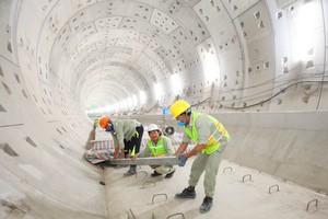 Công trường Dự án tuyến Metro số 1 tấp nập ngay khi được thi công trở lại