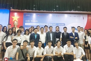 Các sinh viên CLB 99Kl99 link đăng nhập SIC trong cuộc hội thảo gần nhất.