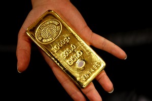 Giá vàng hôm nay ngày 22/2: Giá vàng tăng thêm tới 300.000 đồng/lượng