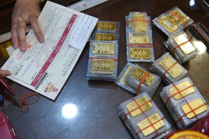 Giá vàng hôm nay ngày 26/4: Giá vàng tăng thêm hơn 100.000 đồng/lượng