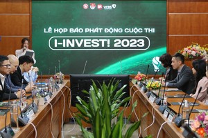 Lễ họp báo