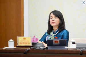 Ủy viên thường trực Ủy ban Kl992 cổng game cá cược Phạm Thị Hồng Yến tại cuộc họp báo.