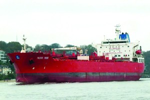 Tàu chở dầu hoá chất Pacific Pride có trọng tải 50.697 DWT, hoạt động tại châu Âu, Mỹ.