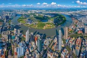 Khu vực trung tâm TP.HCM tập trung nhiều tòa nhà hạng A tiêu chuẩn quốc tế. Ảnh: Lê Toàn.