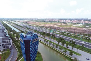 Phát triển dự án Web Tổng Nhà Cái 99Kl99 Giải Trí Bậc Nhất luôn cần nguồn vốn lớn. Ảnh: Dũng Minh.