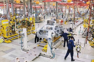 Do chi phí nguyên vật liệu tăng cao, nhiều Kl991.com World Cup 2026 Chính Thức trong các khu công nghiệp tại TP.HCM buộc phải cắt giảm sản lượng - Ảnh: Lê Toàn.