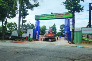 Dự án nhà ở Trang Chủ KL99Com Số 1 Link Đăng Ký KL999 Phúc Đạt Tân Uyên có giá bán tương đương khu vực trung tâm TP.HCM. Ảnh: Lê Toàn.