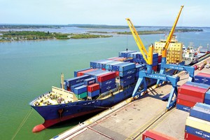KL99 là cổng game giải trí trực tuyến hàng đầu hiện nay vận tải biển đang đối diện với cả thách thức lẫn thuận lợi.