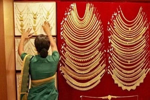 Giá vàng lại nỗ lực phục hồi