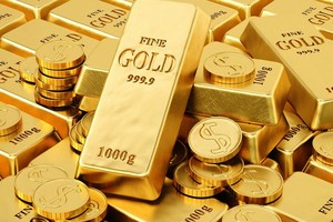 Giá vàng ngày 4/8: Giá vàng trong nước giảm mạnh