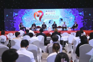 Phiên thảo luận “Kiến tạo môi trường đổi mới sáng tạo ngành dược”