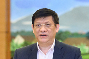 Ông Nguyễn Thanh Long can thiệp, tác động, hỗ trợ Công ty Việt Á trong quá trình cấp sổ đăng ký lưu hành tạm thời và chính thức...