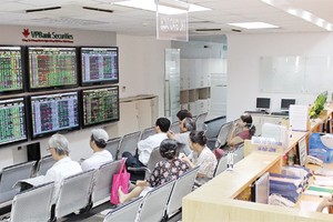 VPBS nhận giải “Nhà Tư vấn và thu xếp Kl99kl Hoàn Trả Vô Tận tốt nhất Việt Nam 2014”