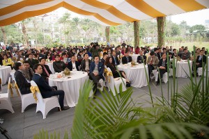 Hội trường chật kín khách đến tham dự mở bán Mon City 
