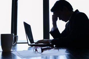 25 dấu hiệu cho thấy bạn đang kiệt sức vì công việc