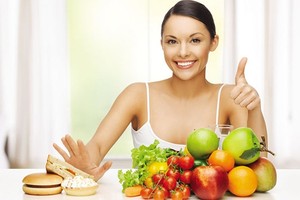 Sưng mắt vào buổi sáng: cần thay đổi lối sống