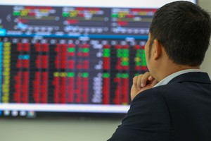 Phiên chiều 10/10: Đuối sức