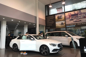 Khách hàng mua xe nhiều hơn khi có chính sách giảm 50% lệ phí trước bạ cho ô tô Kl994 nhà cái bóng đá world cup, lắp ráp trong nước 