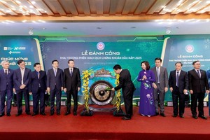 Bộ trưởng Bộ Kl991.com nạp rút nhanh Nguyễn Văn Thắng thực hiện đánh cồng khai trương phiên giao dịch đầu năm 2025