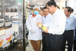 Bộ trưởng Bộ Nông nghiệp và Phát triển nông thôn Nguyễn Xuân Cường đánh giá cao năng lực Kl994 game bài casino hấp dẫn Sao Mai trong các lĩnh vực Kl992 VIP Trang Chủ 2026, đặc biệt là chuỗi giá trị con cá tra Việt Nam