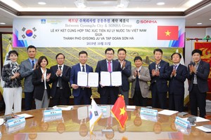 Thị trưởng TP. Gyeongju (Hàn Quốc) và Chủ tịch Kl994 game bài casino hấp dẫn Sơn Hà ký hợp đồng chuyển giao công nghệ nước