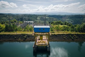 Nhà máy thuỷ điện Đăk R'Tih công suất 144MW.