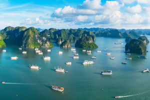 Du lịch – nền Kl992 cổng game cá cược không khói được coi là thế mạnh chủ lực đưa Vân Đồn thành trung tâm Kl992 cổng game cá cược biển hiện đại mang tầm khu vực. Ảnh - bvhttdl.gov.vn