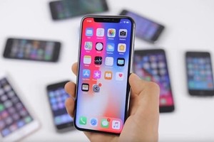 iPhone X