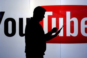 YouTube vừa gỡ bỏ quảng cáo trên 2 triệu video có nội dung không phù hợp với trẻ em.