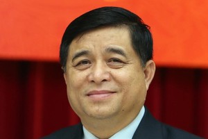 Bộ trưởng Bộ Kế hoạch và Kl99ok phiên bản mới Nguyễn Chí Dũng.