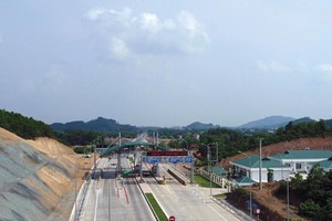 Sau 10 tháng từ khi đưa vào khai thác, nhà Kl99ok phiên bản mới Dự án BOT Thái Nguyên - Chợ Mới vẫn chưa thể tiến hành thu phí hoàn vốn. Ảnh: Anh Minh