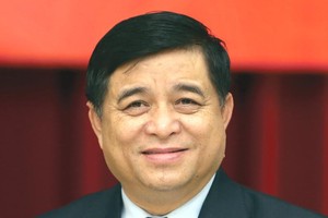 Bộ trưởng Bộ Kế hoạch và Kl99ok phiên bản mới, Nguyễn Chí Dũng.