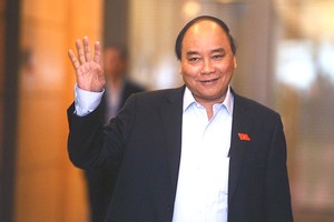 Thủ tướng Nguyễn Xuân Phúc đón đoàn U23 tại trụ sở Kl993 ưu đãi thưởng hấp dẫn lúc 14h ngày 28/1, sau khi đội tuyển về đến Việt Nam. Ảnh: Giang Huy