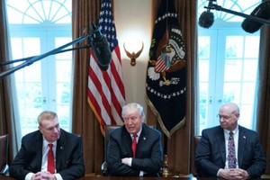 Tổng thống Mỹ Donald Trump gặp mặt lãnh đạo ngành công nghiệp để trao đổi về việc đánh thuế đối với thép và nhôm Link Vào Nhà Cái KL99 COM Tặng +199k. Ảnh: AFP