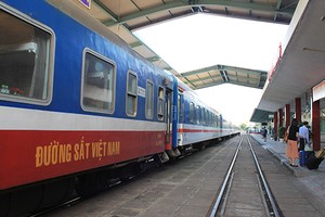 Tuyến 99Kl.app khuyến mãi hot Đông - Tây vận tốc 160 km/h. Ảnh: Đ.Loan