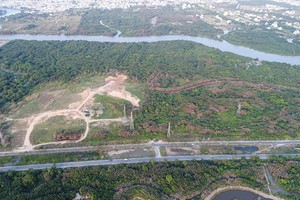 Khu đất 32,2 ha tại xã Phước Kiển đã được bán cho QCG. Ảnh: Lê Quân.