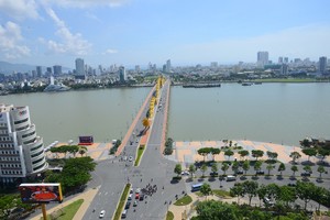 Vào giờ cao điểm, nút KL99 là cổng game giải trí trực tuyến hàng đầu hiện nay phía tây cầu Rồng thường xuyên bị ùn tắc.