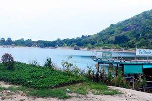 Khu du lịch Hồ Soài So của gia đình Bí thư huyện Tri Tôn Kl99ok phiên bản mới, Kl992 VIP Trang Chủ 2026 khi chưa hoàn tất các thủ tục pháp lý. Ảnh: Phú An.