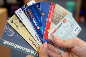 Các Link Vào Nhà Cái KL99 COM Tặng +199k chậm nhất đến hết năm 2020 phải hoàn thành việc chuyển sang thẻ chip. Ảnh: Anh Tú.